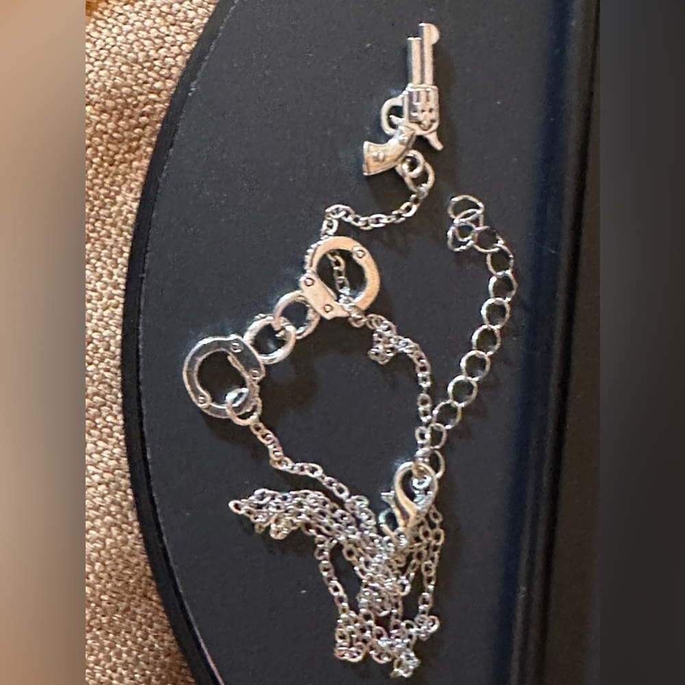 Handcuffs and Pistol Drop Necklace Silvertone - Picture 4 of 4